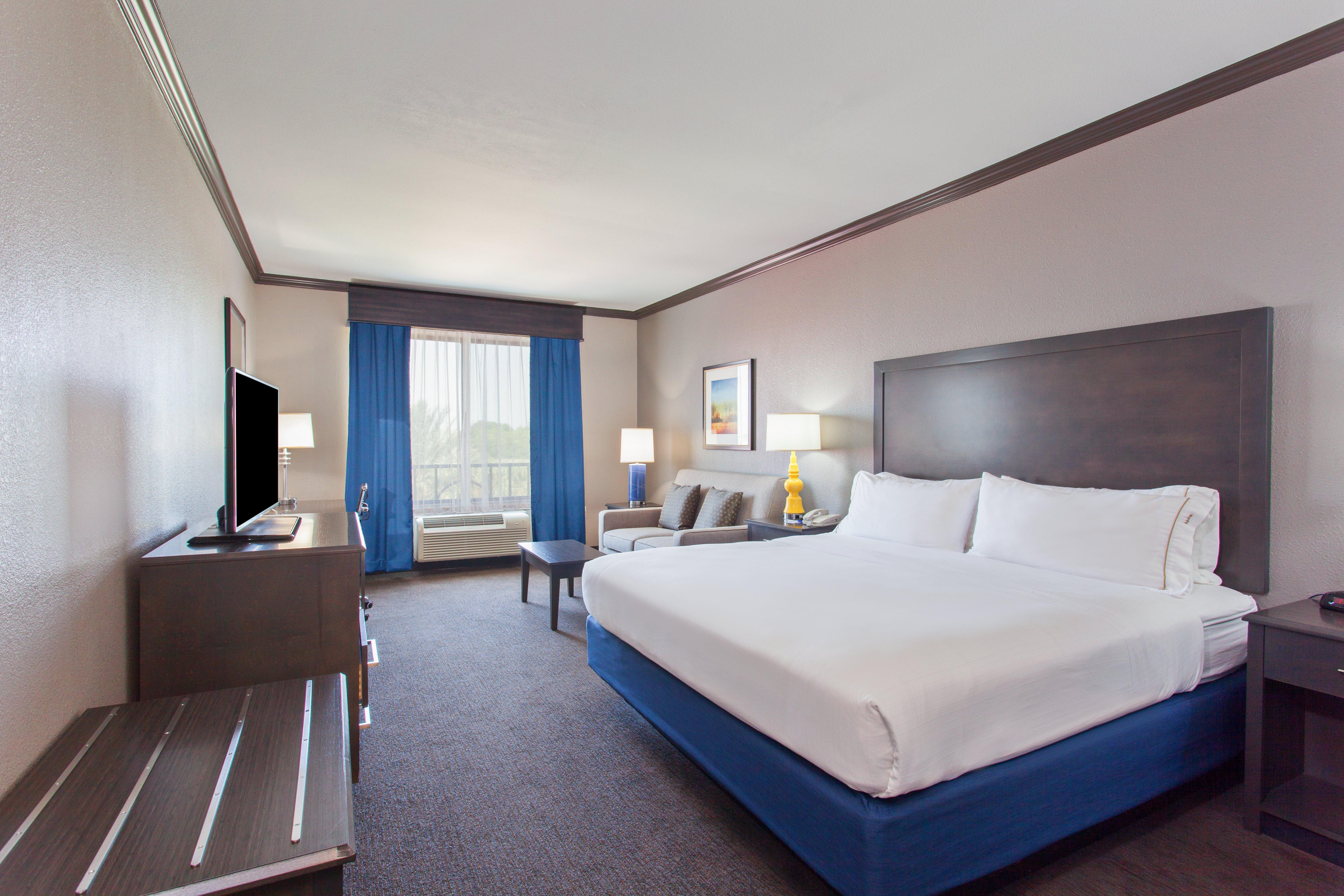 Holiday Inn Express & Suites Wharton By Ihg Exterior foto