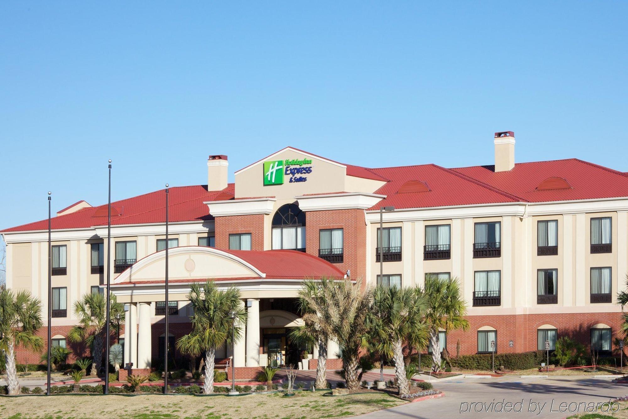 Holiday Inn Express & Suites Wharton By Ihg Exterior foto